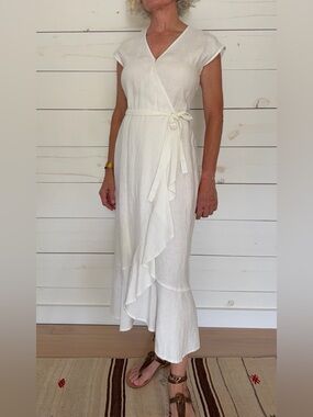 Vince Camuto White Wrap Maxi Dress with Ruffle Detail